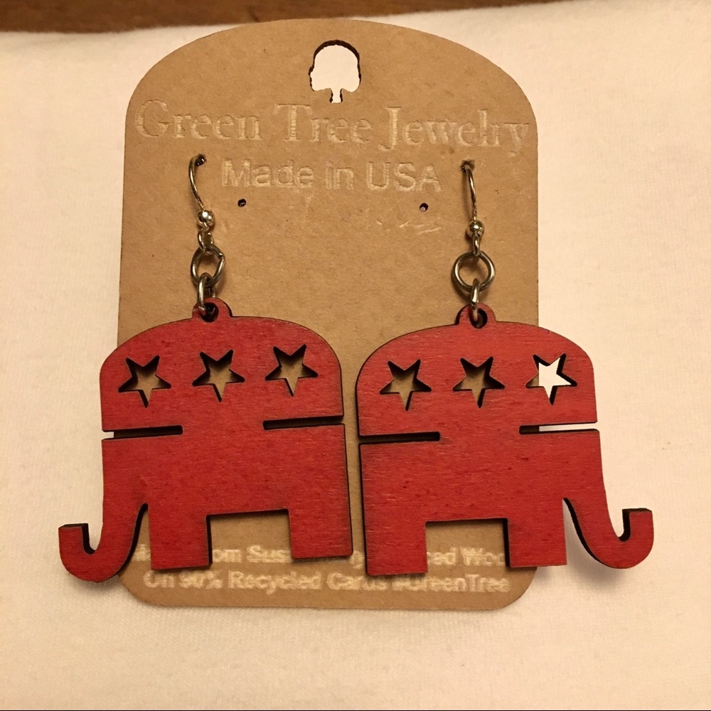 Very cute elephant earrings